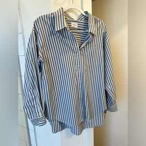 Aritzia wilfred free relaxed oxford shirt xs